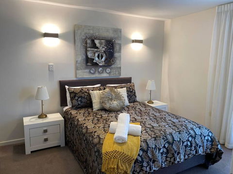 TERRACE LUX FULLY AIR 2 CAR FREE NETFLIX WIFI WINE - Kempsey Accommodation 1