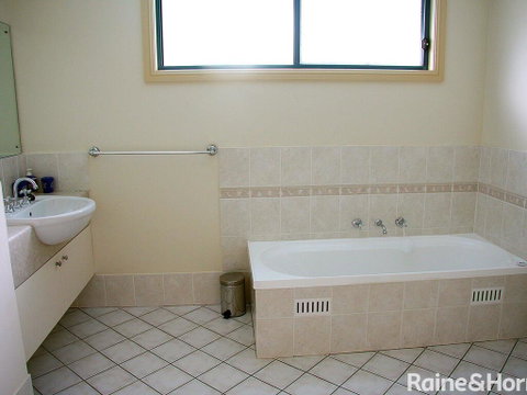 Terrigal Gem - 3/9 Auld Street, Terrigal - Kempsey Accommodation 3