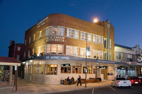 The Alpine Hotel - Kempsey Accommodation 0