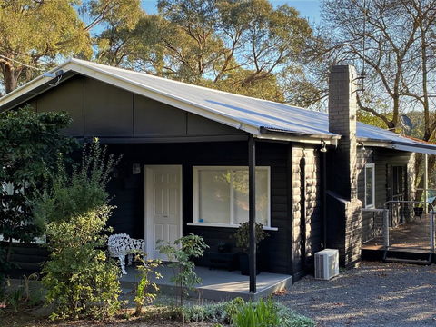 The Apple Tree - Kempsey Accommodation 0