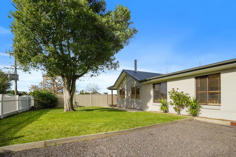THE ASHMAN HOUSE - Modern And Close To Town - Kempsey Accommodation 3
