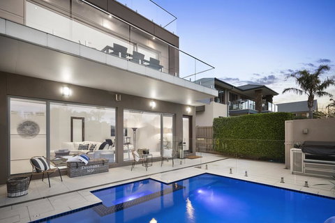 The Aston - Kempsey Accommodation 0