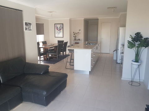 The Baltimore - Family Home Getaway - Kempsey Accommodation 2