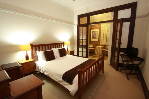The Bank Guesthouse - Kempsey Accommodation 2