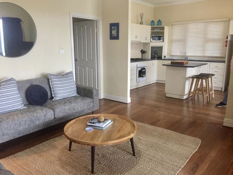 The Beach House & Villas - Kempsey Accommodation 3