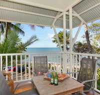 The Beach Shack 3BR Waterfront Resort Own WIFI - Kempsey Accommodation