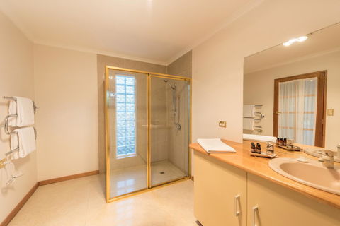 Parnella Kettering - Kempsey Accommodation 8