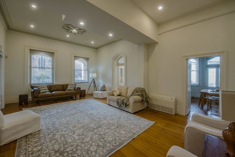 Roxburgh House Apartments - Kempsey Accommodation 13