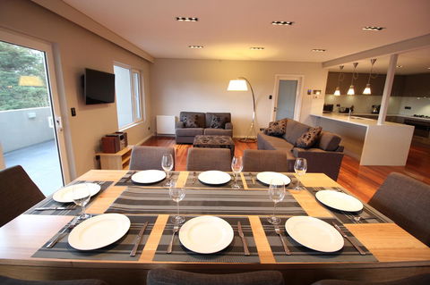 Sunny 3 Bedroom Apartment In Sandy Bay - Kempsey Accommodation 7