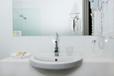 Beachfront Bicheno - Kempsey Accommodation 24