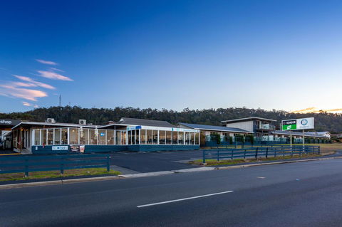 Beachfront Bicheno - Kempsey Accommodation 42