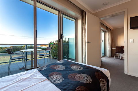 Beachfront Bicheno - Kempsey Accommodation 8