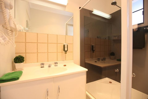The Fox And Hounds Historic Hotel - Kempsey Accommodation 31
