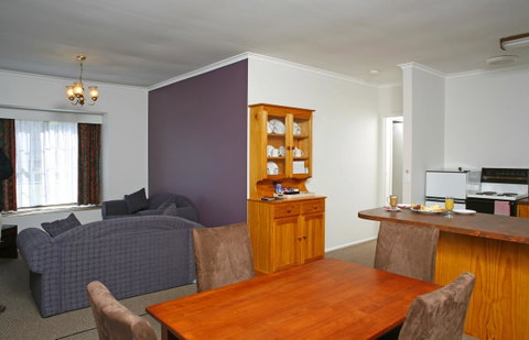 The Fox And Hounds Historic Hotel - Kempsey Accommodation 20