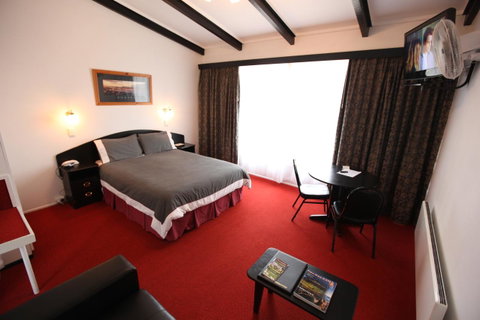 The Fox And Hounds Historic Hotel - Kempsey Accommodation 16