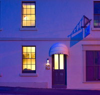 Lotus Gogh Apartment - Kempsey Accommodation