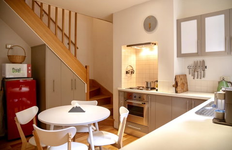 Lotus Gogh Apartment - Kempsey Accommodation 8