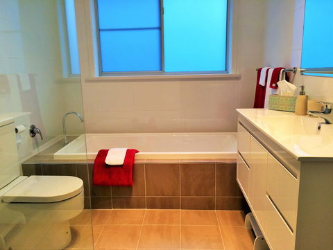 City Lights - Kempsey Accommodation 5