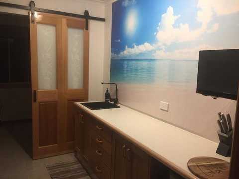 Bicheno Bell - Kempsey Accommodation 9