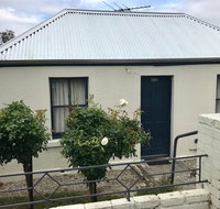 Omaroo House - panoramic water views - Kempsey Accommodation
