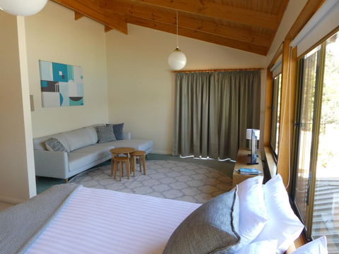 Osprey Lodge & Bungalow - Kempsey Accommodation 11