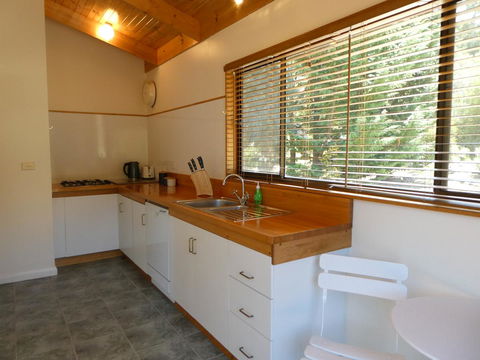 Osprey Lodge & Bungalow - Kempsey Accommodation 12