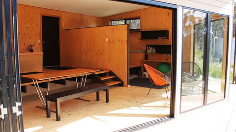 BAY OF FIRES ECO HUT Off Grid Experience At Binalong Bay - Kempsey Accommodation 2