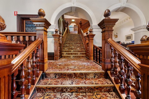 Empire Hotel Queenstown - Kempsey Accommodation 20
