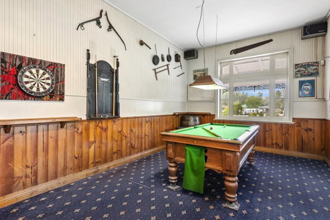 Empire Hotel Queenstown - Kempsey Accommodation 17