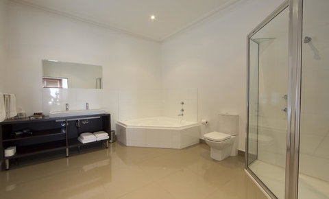 Ikon Hotel - Kempsey Accommodation 2