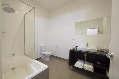 Ikon Hotel - Kempsey Accommodation 14