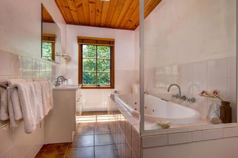 Wagners Cottages - Kempsey Accommodation 19