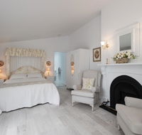 White Dove Cottage Bed and Breakfast - Kempsey Accommodation