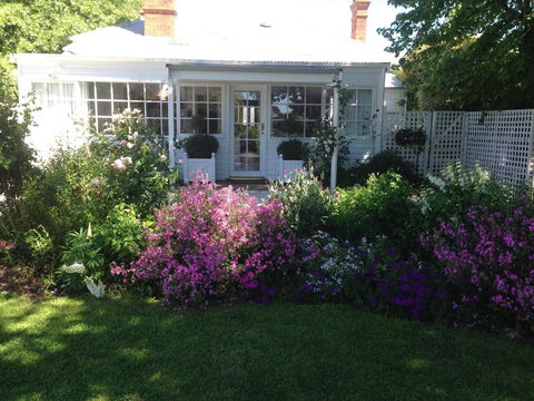 White Dove Cottage Bed And Breakfast - Kempsey Accommodation 12