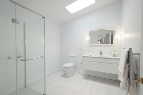White Dove Cottage Bed And Breakfast - Kempsey Accommodation 4
