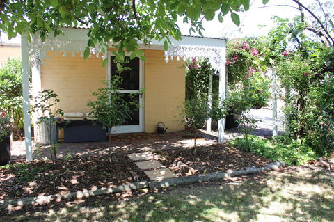 Bellamona - Kempsey Accommodation 24