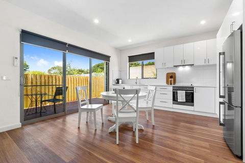 Rosewater Townhouses Dromana - Kempsey Accommodation 9
