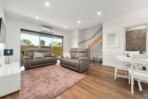 Rosewater Townhouses Dromana - Kempsey Accommodation 14