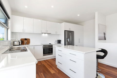 Rosewater Townhouses Dromana - Kempsey Accommodation 24