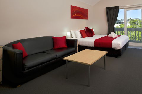 Boathouse Resort Studios And Suites - Kempsey Accommodation 15