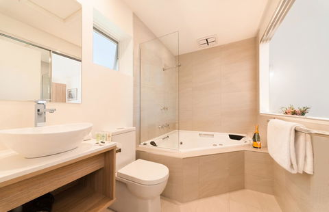 Boathouse Resort Studios And Suites - Kempsey Accommodation 26