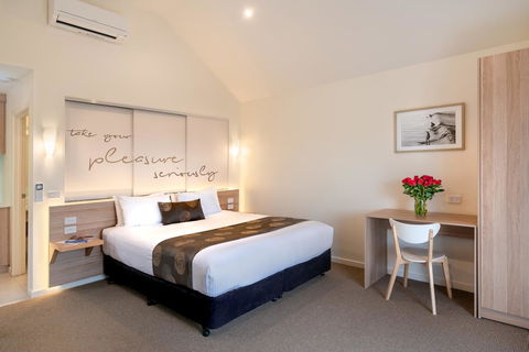 Boathouse Resort Studios And Suites - Kempsey Accommodation 2