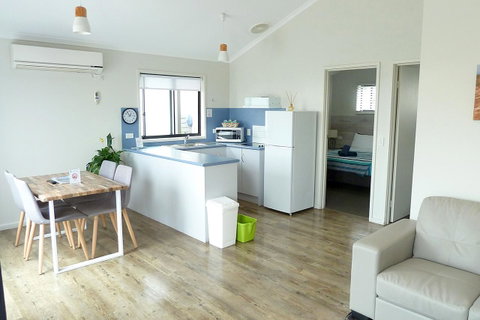 Apollo Bay Waterfront Motor Inn - Kempsey Accommodation 4