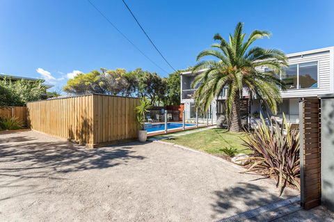 Front Beach House - Kempsey Accommodation 5