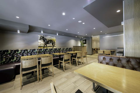 Brady Hotels Central Melbourne - Kempsey Accommodation 15