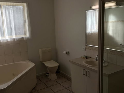 Beachcomber Motel & Apartments - Kempsey Accommodation 9