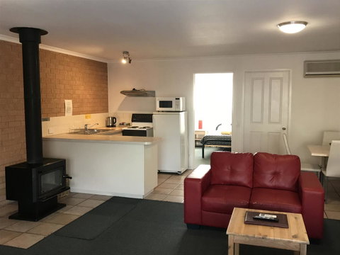 Beachcomber Motel & Apartments - Kempsey Accommodation 13