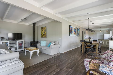 Blairgowrie Bella - Light Filled Home With Great Deck - Kempsey Accommodation 2