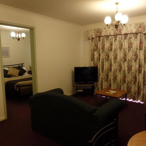 Bright Chalet - Kempsey Accommodation 10