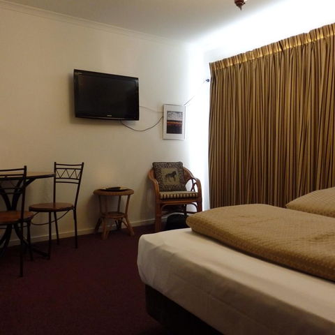 Bright Chalet - Kempsey Accommodation 13